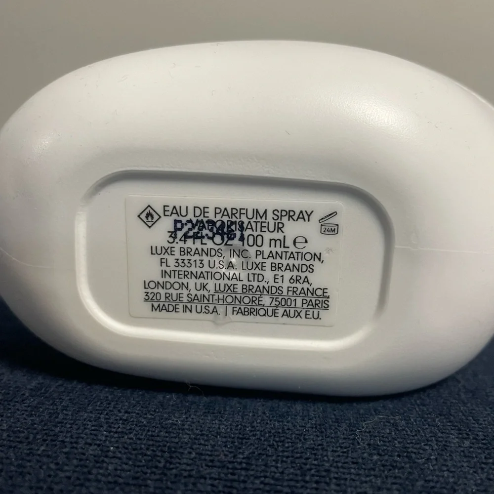 Aria Grande MOD Vanilla Eau de Parfum 
Luxe Brands Eau de Parfum Spray - Picture 3 of 3